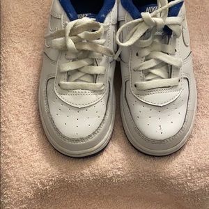 Kids sneakers